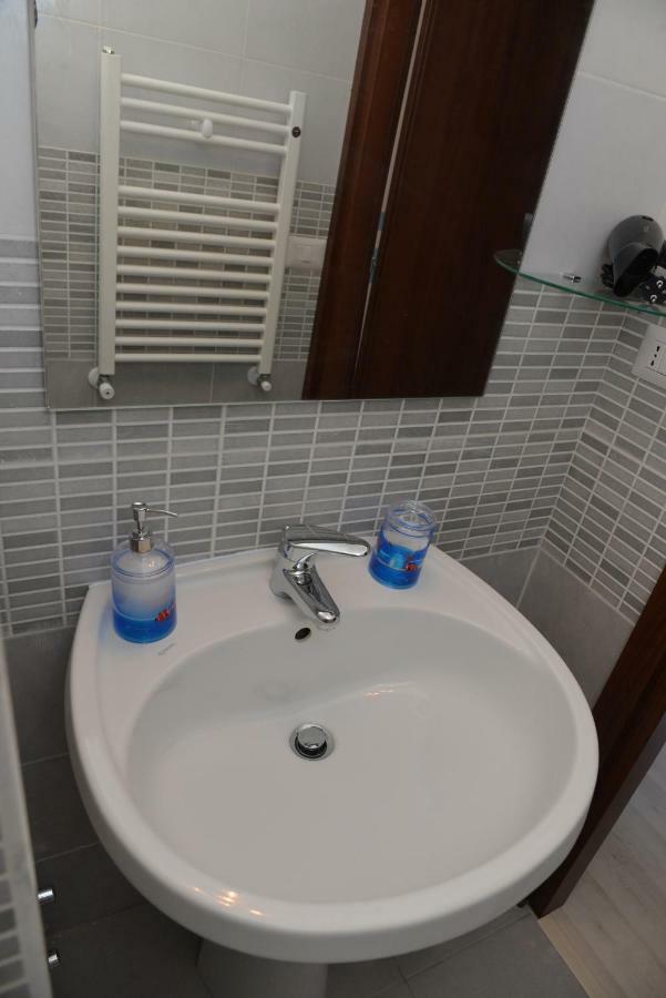 I Villini Affittacamere Fiumicino Ngoại thất bức ảnh