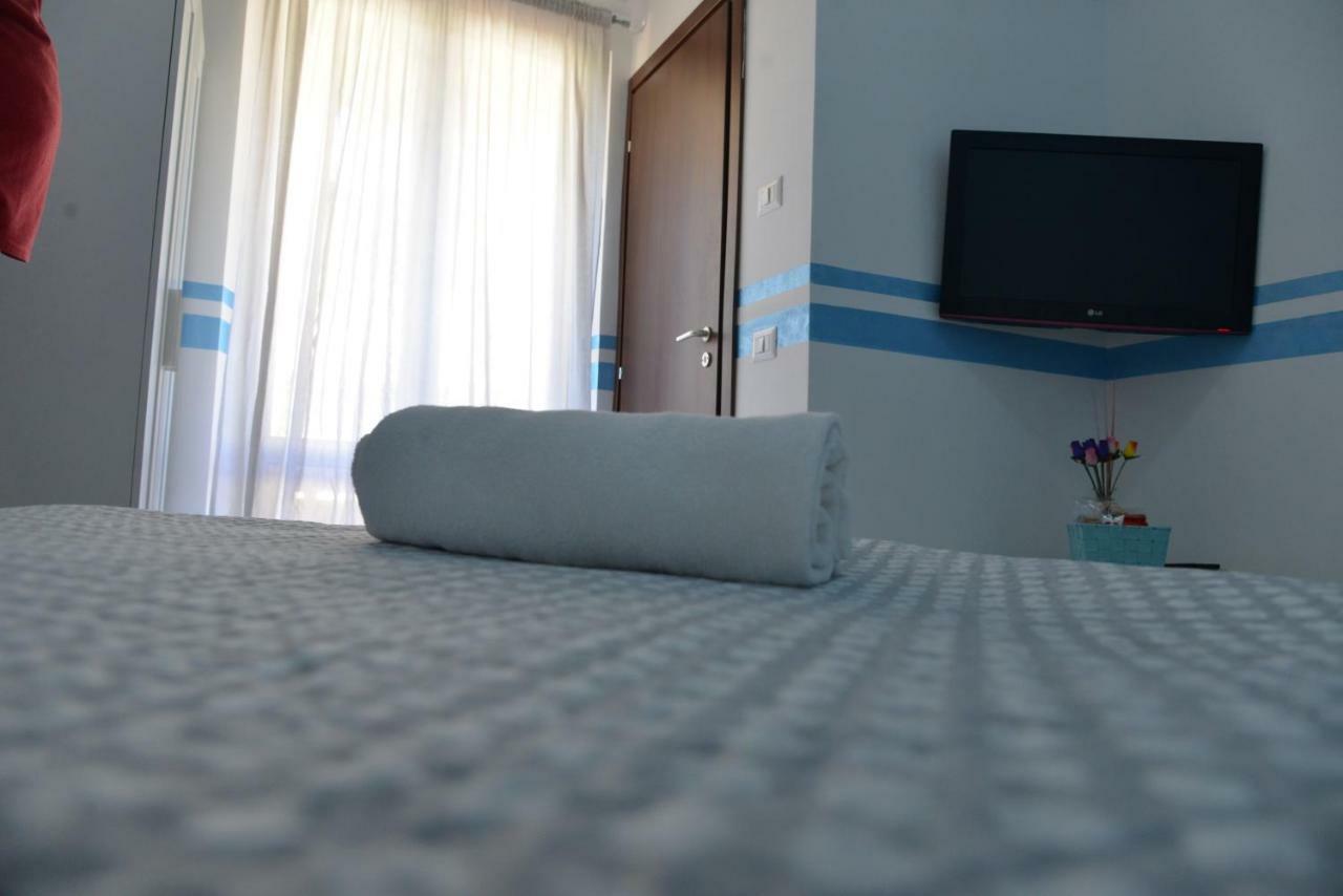 I Villini Affittacamere Fiumicino Ngoại thất bức ảnh