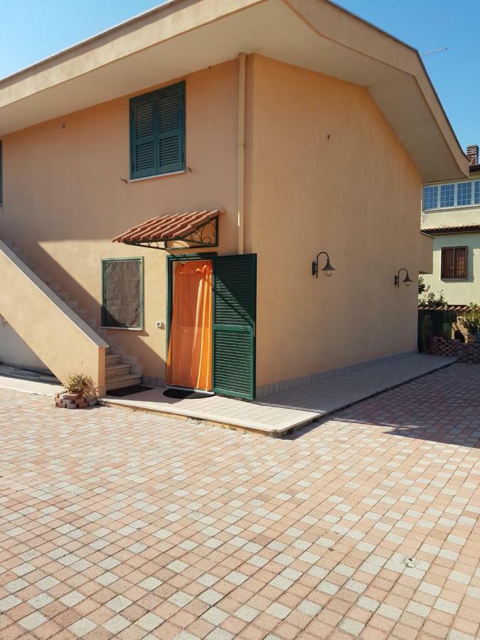 I Villini Affittacamere Fiumicino Ngoại thất bức ảnh
