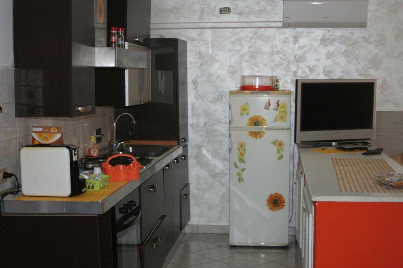 I Villini Affittacamere Fiumicino Ngoại thất bức ảnh