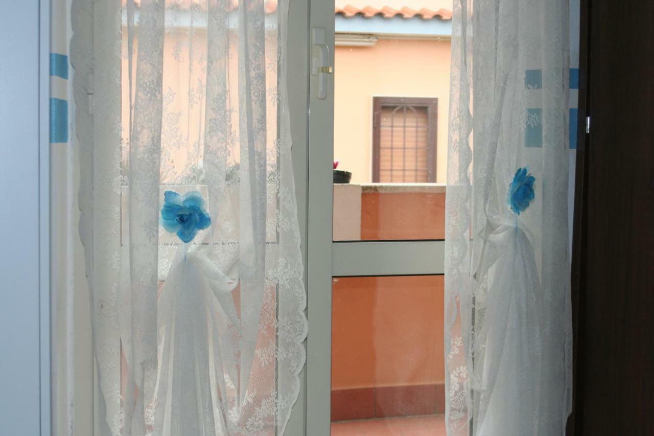 I Villini Affittacamere Fiumicino Ngoại thất bức ảnh